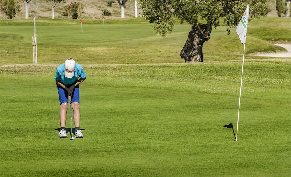 https://golftravelpeople.com/wp-content/uploads/2019/04/Alboran-Golf-Club-24.jpg