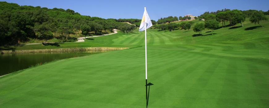 https://golftravelpeople.com/wp-content/uploads/2019/04/Almenara-Golf-Club-221.jpg