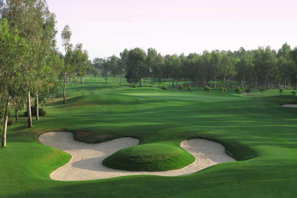 https://golftravelpeople.com/wp-content/uploads/2019/04/Antalya-Golf-Club-10.jpg