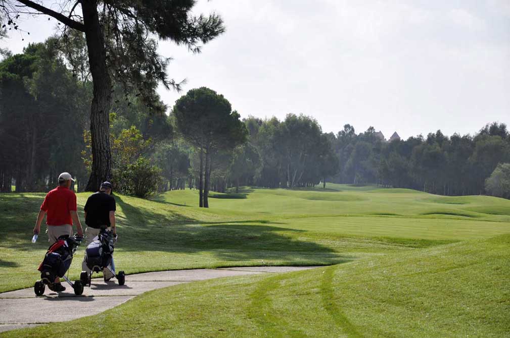 https://golftravelpeople.com/wp-content/uploads/2019/04/Antalya-Golf-Club-3.jpg