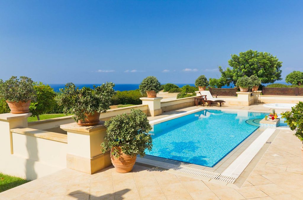 https://golftravelpeople.com/wp-content/uploads/2019/04/Aphrodite-Hills-Resort-Cyprus-27-1024x677.jpg