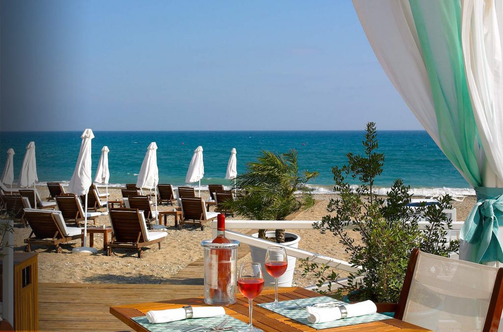 https://golftravelpeople.com/wp-content/uploads/2019/04/Aphrodite-Hills-Resort-Cyprus-37-1024x677.jpg
