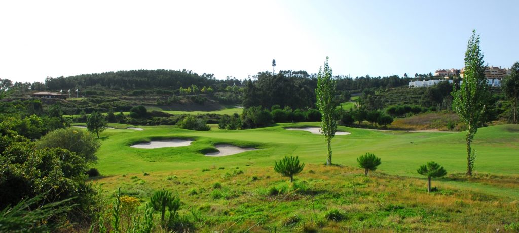 https://golftravelpeople.com/wp-content/uploads/2019/04/Belas-Golf-Club-Lisbon-20-1024x461.jpg