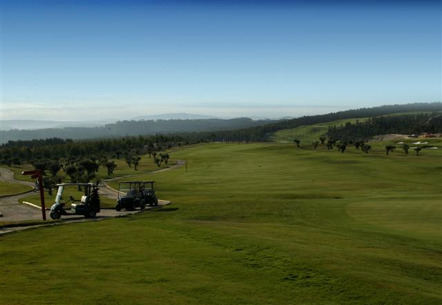 https://golftravelpeople.com/wp-content/uploads/2019/04/Bom-Sucesso-Resort-Golf-Course-Obidos-Portugal-1.jpg