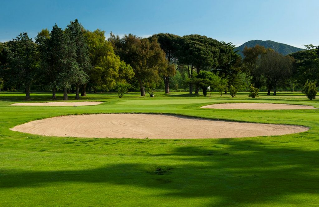 https://golftravelpeople.com/wp-content/uploads/2019/04/Club-de-Golf-Costa-Brava-2-1024x665.jpg