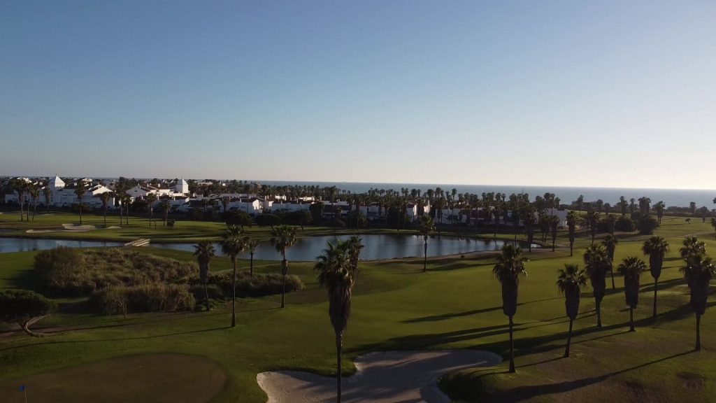 https://golftravelpeople.com/wp-content/uploads/2019/04/Costa-Ballena-Ocean-Golf-Club-Cadiz-Spain-7-1024x576.jpg