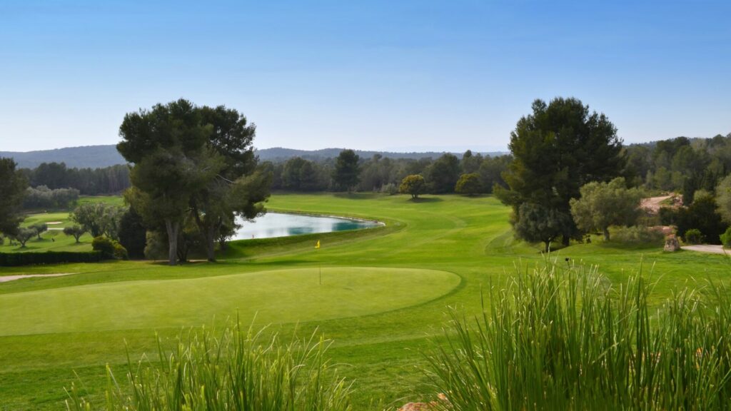 https://golftravelpeople.com/wp-content/uploads/2019/04/Costa-Daurada-Golf-Festival-11-1024x576.jpg