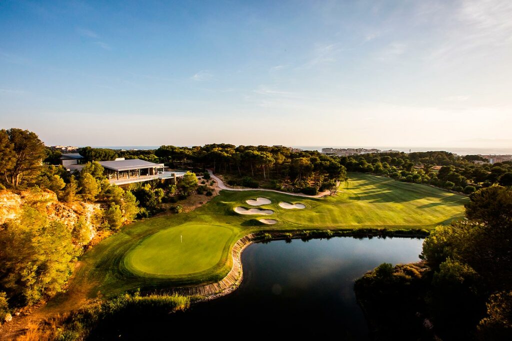 https://golftravelpeople.com/wp-content/uploads/2019/04/Costa-Daurada-Golf-Festival-17-1024x683.jpg