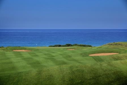 https://golftravelpeople.com/wp-content/uploads/2019/04/Costa-Navarino-Golf-The-Dunes-Course-9.jpg