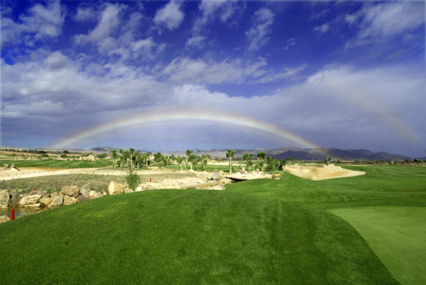 https://golftravelpeople.com/wp-content/uploads/2019/04/Desert-Springs-Golf-Club-3.jpg