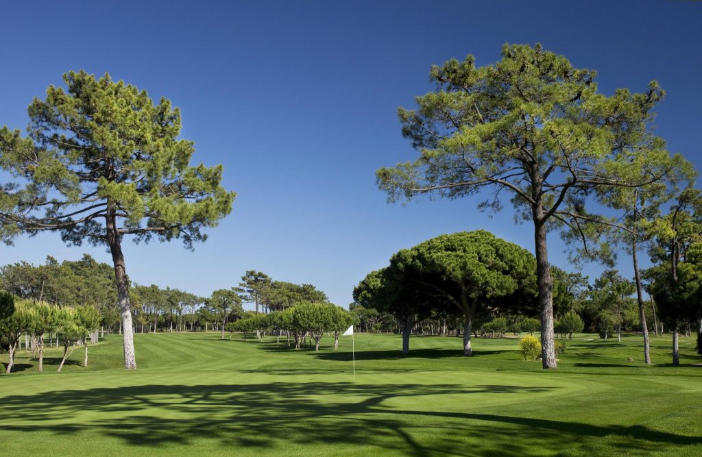 https://golftravelpeople.com/wp-content/uploads/2019/04/Dom-Pedro-Vilamoura-Old-Course-12-1024x667.jpg