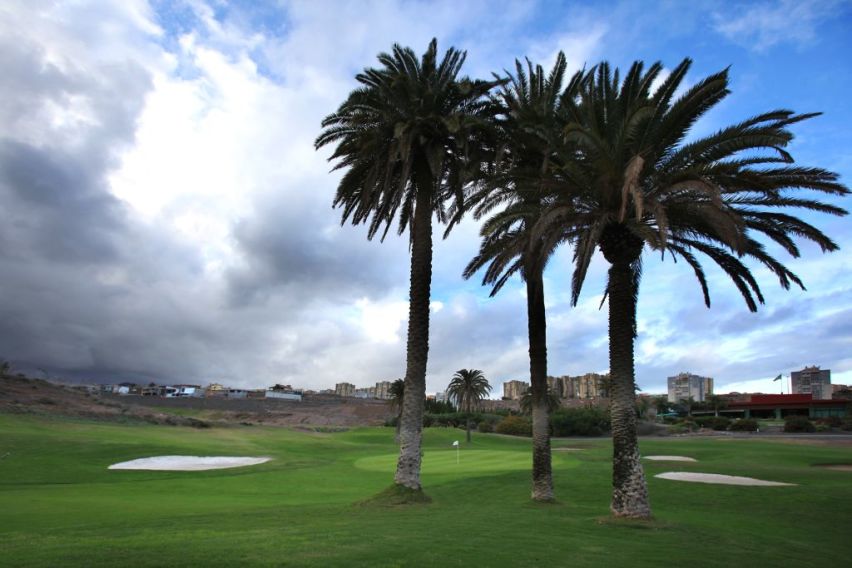 https://golftravelpeople.com/wp-content/uploads/2019/04/El-Cortijo-Club-de-Campo-Gran-Canaria-10-6.jpg