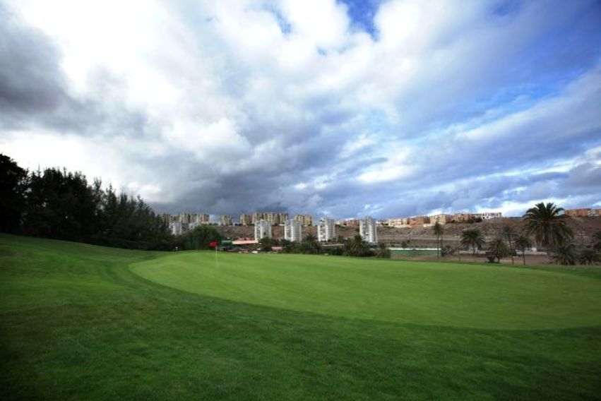 https://golftravelpeople.com/wp-content/uploads/2019/04/El-Cortijo-Club-de-Campo-Gran-Canaria-10-7.jpg