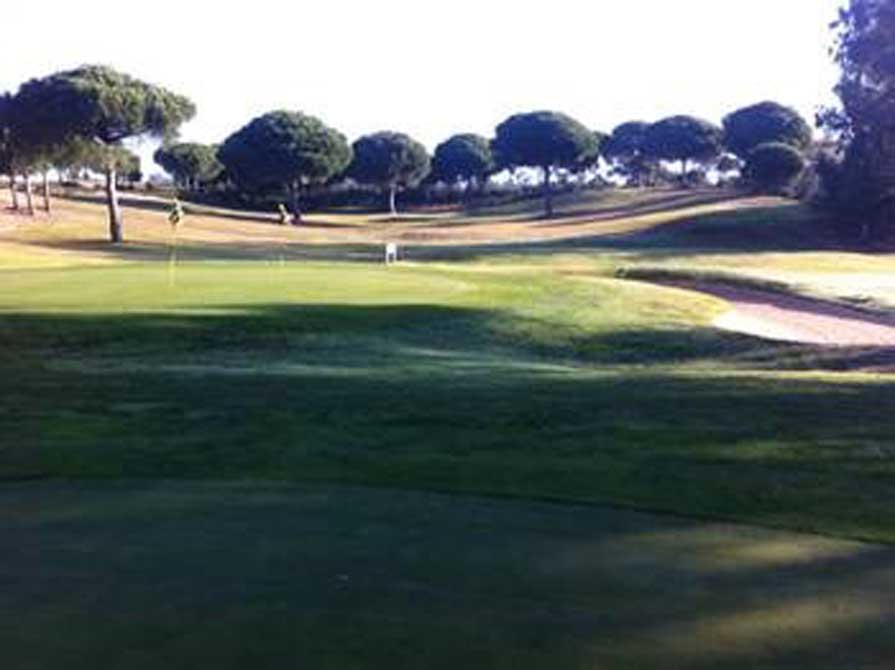 https://golftravelpeople.com/wp-content/uploads/2019/04/El-Rompido-Golf-Club-North-Course-1.jpg