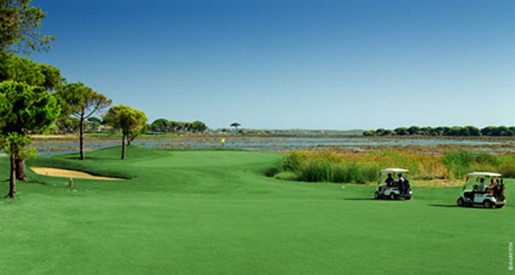https://golftravelpeople.com/wp-content/uploads/2019/04/El-Rompido-Golf-Club-South-Course-6-1024x547.jpg