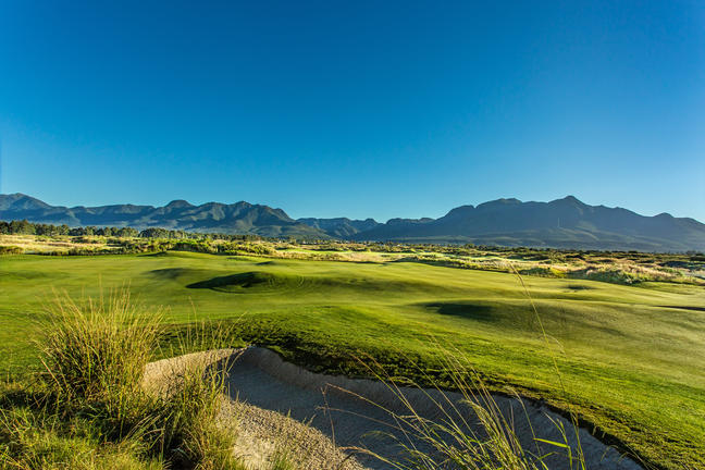 https://golftravelpeople.com/wp-content/uploads/2019/04/Fancourt-Hotel-George-Best-of-South-Africa-2.jpg