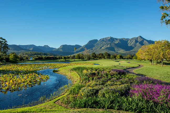https://golftravelpeople.com/wp-content/uploads/2019/04/Fancourt-Hotel-George-Best-of-South-Africa-3.jpg