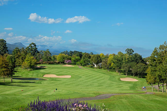 https://golftravelpeople.com/wp-content/uploads/2019/04/Fancourt-Hotel-George-Best-of-South-Africa-6.jpg