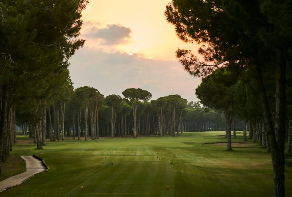 https://golftravelpeople.com/wp-content/uploads/2019/04/Gloria-Golf-Club-New-Course-Belek-Turkey-18-1024x692.jpg