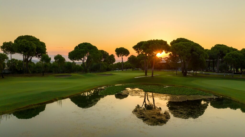 https://golftravelpeople.com/wp-content/uploads/2019/04/Gloria-Golf-Club-New-Course-Belek-Turkey-4-1024x572.jpg