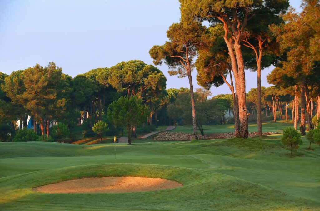 https://golftravelpeople.com/wp-content/uploads/2019/04/Gloria-Golf-Club-New-Course-Belek-Turkey-5-1024x676.jpg