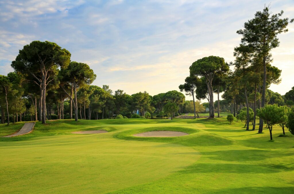 https://golftravelpeople.com/wp-content/uploads/2019/04/Gloria-Golf-Club-New-Course-Belek-Turkey-7-1024x679.jpg