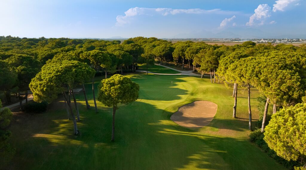 https://golftravelpeople.com/wp-content/uploads/2019/04/Gloria-Golf-Club-Old-Course-Belek-Turkey-11-1024x570.jpg