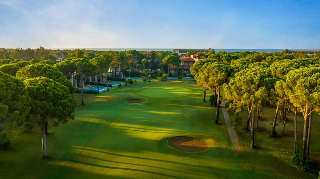 https://golftravelpeople.com/wp-content/uploads/2019/04/Gloria-Golf-Club-Old-Course-Belek-Turkey-14-1024x573.jpg