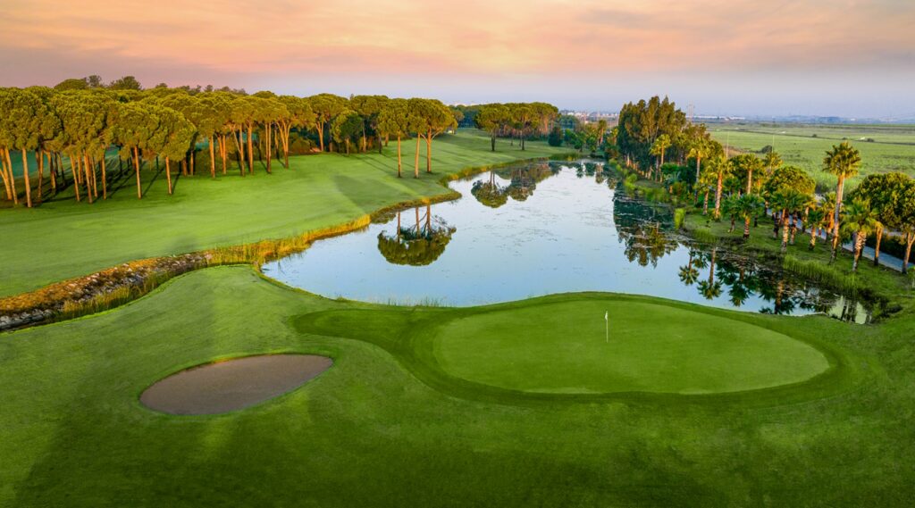 https://golftravelpeople.com/wp-content/uploads/2019/04/Gloria-Golf-Club-Old-Course-Belek-Turkey-9-1024x569.jpg