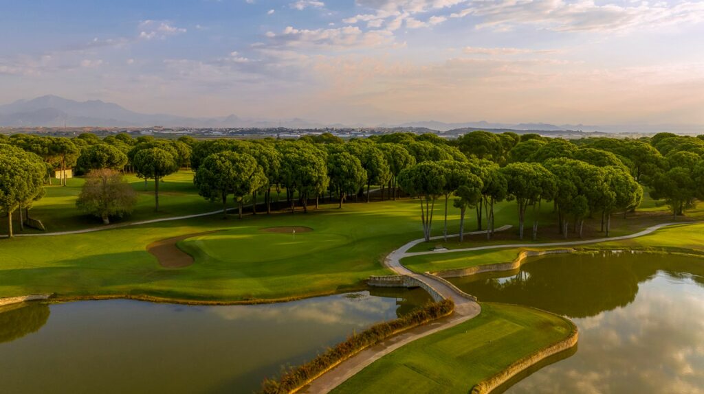 https://golftravelpeople.com/wp-content/uploads/2019/04/Gloria-Golf-Club-Verde-Select-Course-Belek-Turkey-2-1024x574.jpg