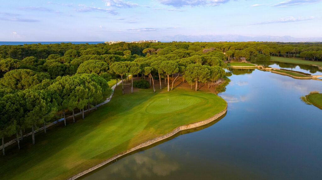 https://golftravelpeople.com/wp-content/uploads/2019/04/Gloria-Golf-Club-Verde-Select-Course-Belek-Turkey-4-1024x574.jpg