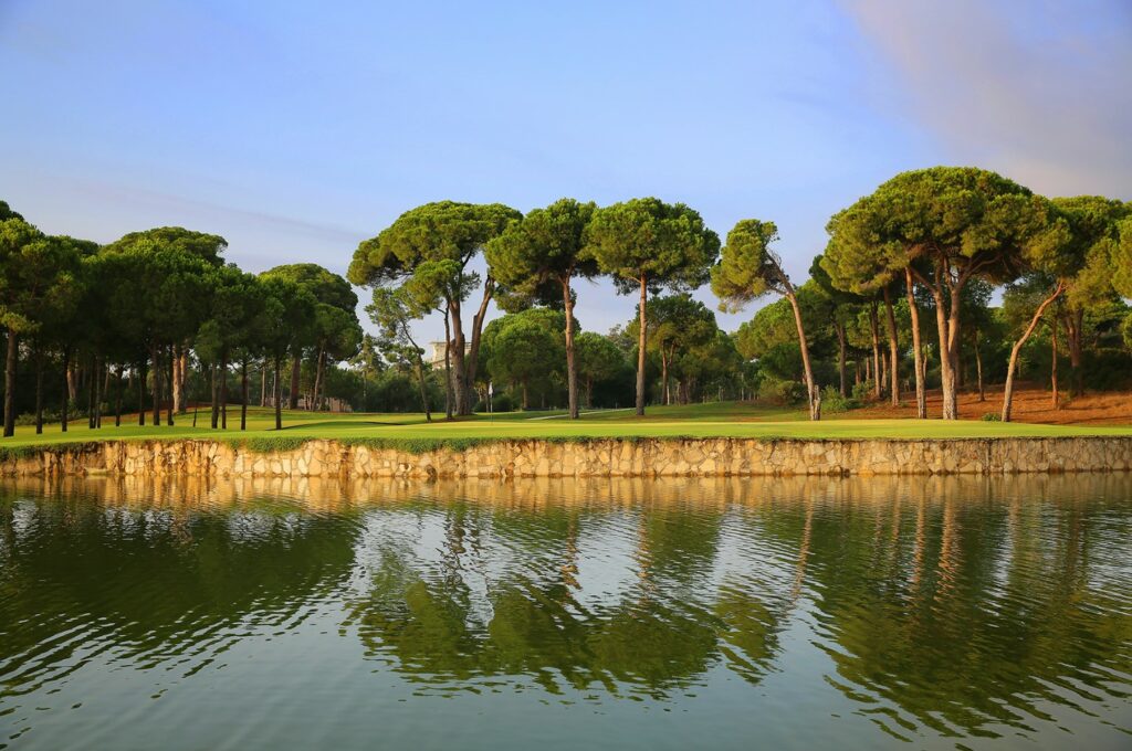 https://golftravelpeople.com/wp-content/uploads/2019/04/Gloria-Golf-Club-Verde-Select-Course-Belek-Turkey-6-1024x680.jpg