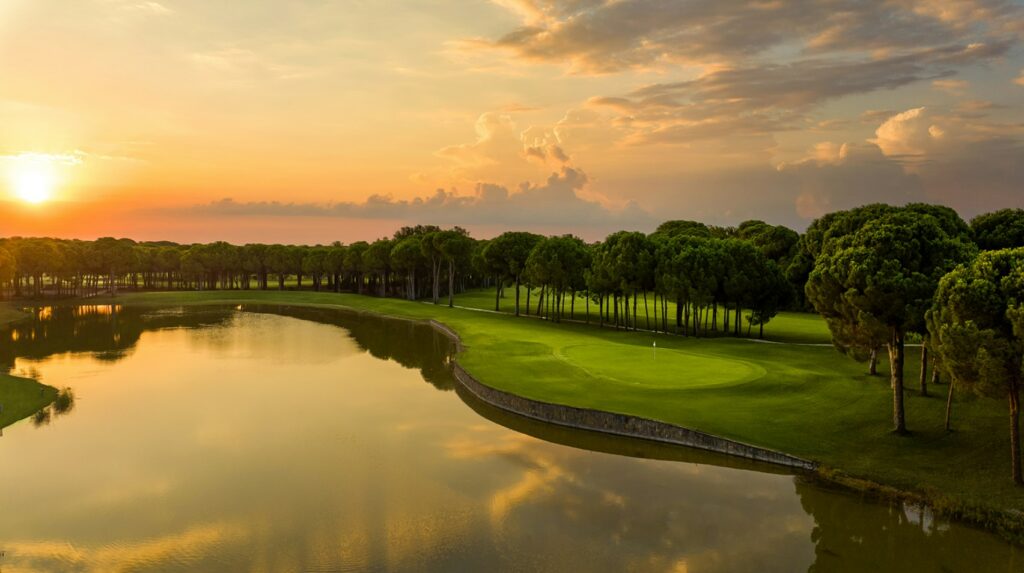 https://golftravelpeople.com/wp-content/uploads/2019/04/Gloria-Golf-Club-Verde-Select-Course-Belek-Turkey-7-1024x573.jpg