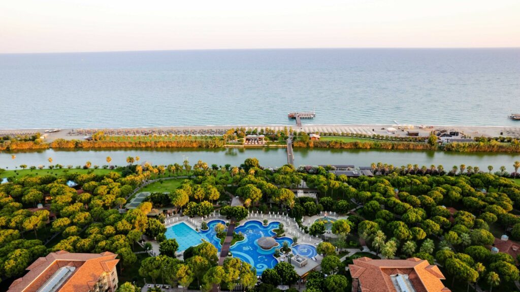 https://golftravelpeople.com/wp-content/uploads/2019/04/Gloria-Golf-Resort-Hotel-Belek-Turkey-7-1024x575.jpg