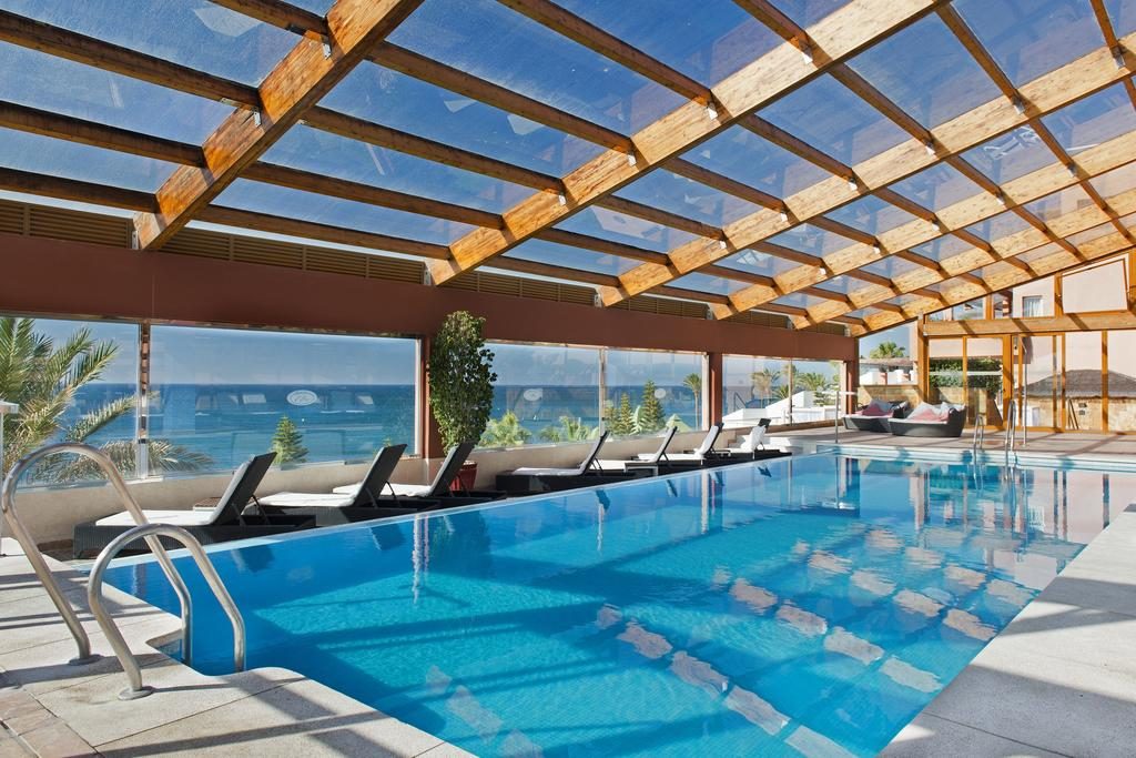 https://golftravelpeople.com/wp-content/uploads/2019/04/Gran-Hotel-Elba-Estepona-Swimming-Pools-and-Spa-8-1024x683.jpg