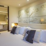 https://golftravelpeople.com/wp-content/uploads/2019/04/Hotel-Gran-Ultonia-Girona-Bedrooms-5-150x150.jpg