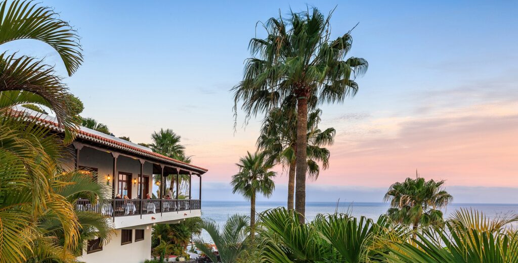 https://golftravelpeople.com/wp-content/uploads/2019/04/Hotel-Jardin-Tecina-bars-and-restaurants-la-Gomera-Canary-Islands-Spain-5-1024x521.jpg