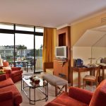 https://golftravelpeople.com/wp-content/uploads/2019/04/Hotel-Palacio-Estoril-Bedrooms-20-150x150.jpg