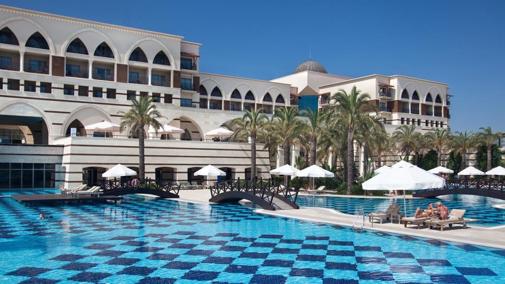 https://golftravelpeople.com/wp-content/uploads/2019/04/Kempinski-The-Dome-Hotel-Belek-Swimming-Pools-and-Spa-8-1024x576.jpg
