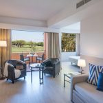 https://golftravelpeople.com/wp-content/uploads/2019/04/La-Costa-Hotel-Golf-and-Beach-Resort-Bedrooms-17-150x150.jpg
