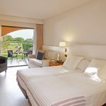 https://golftravelpeople.com/wp-content/uploads/2019/04/La-Costa-Hotel-Golf-and-Beach-Resort-Bedrooms-29-150x150.jpg