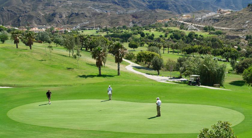 https://golftravelpeople.com/wp-content/uploads/2019/04/La-Envia-Golf-Club-3.jpg