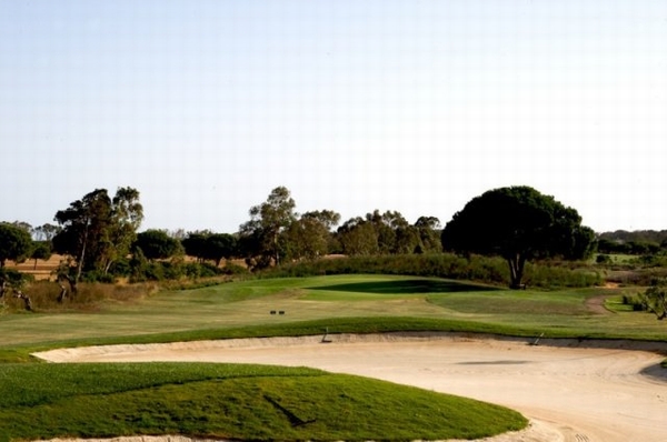 https://golftravelpeople.com/wp-content/uploads/2019/04/La-Estancia-GC-9.jpg