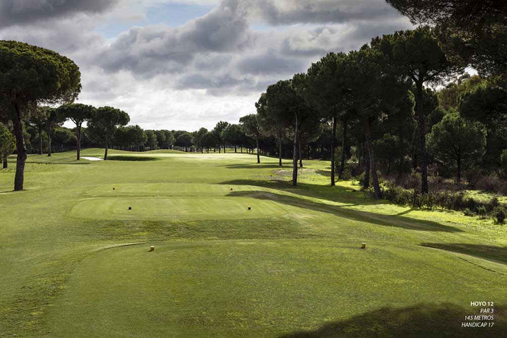 https://golftravelpeople.com/wp-content/uploads/2019/04/La-Monacilla-Golf-Club-18.jpg