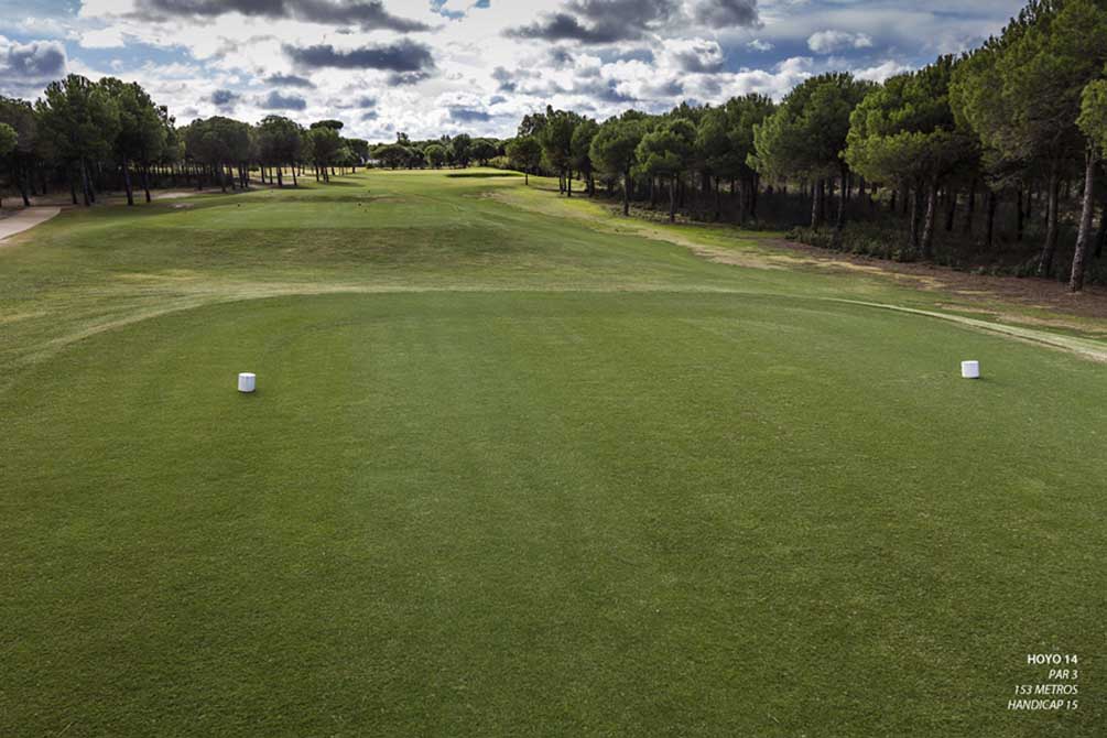 https://golftravelpeople.com/wp-content/uploads/2019/04/La-Monacilla-Golf-Club-20.jpg