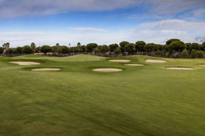 https://golftravelpeople.com/wp-content/uploads/2019/04/La-Monacilla-Golf-Club-6-400x267.jpg