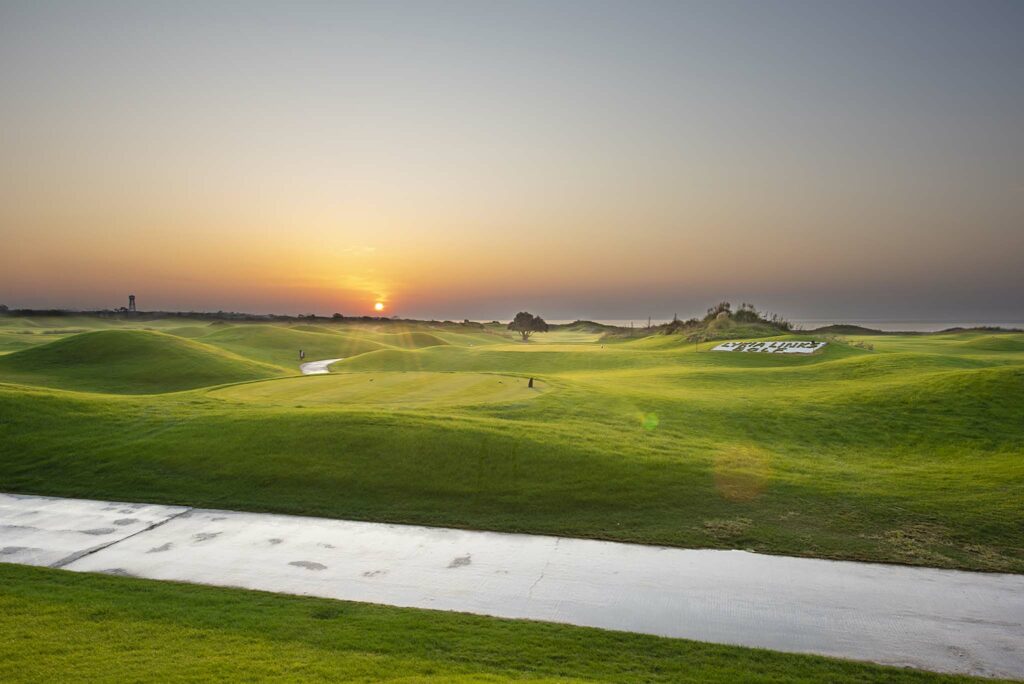https://golftravelpeople.com/wp-content/uploads/2019/04/Lykia-World-Antalya-Lykia-Links-Golf-Club-14-1024x684.jpg