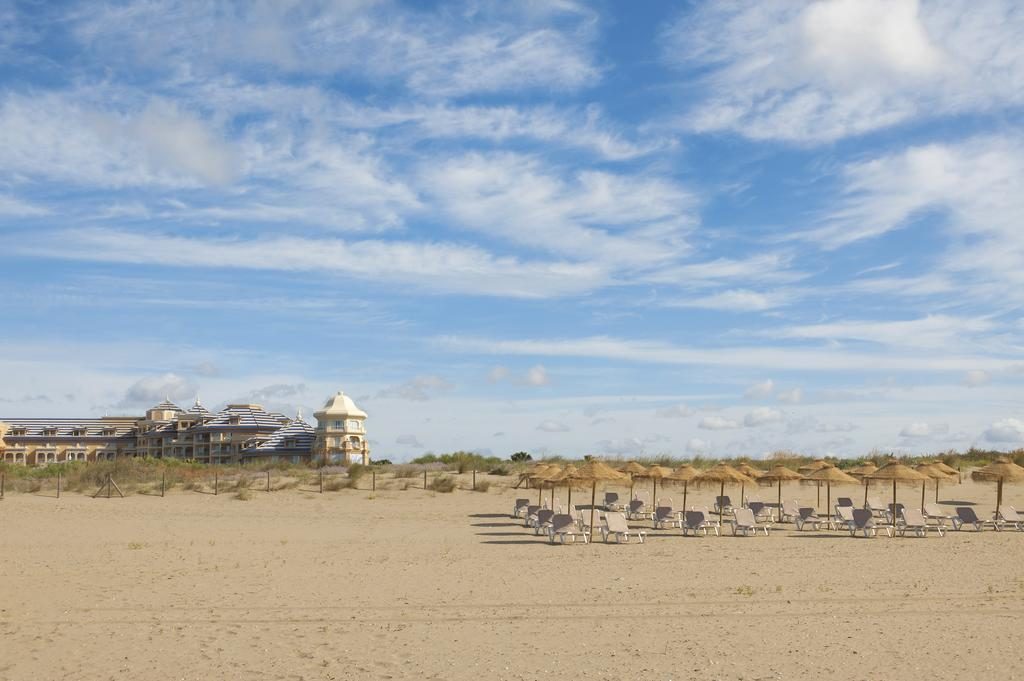 https://golftravelpeople.com/wp-content/uploads/2019/04/Melia-Atlantico-Hotel-Isla-Canela-Huelva-Costa-de-la-Luz-Spain-7-1024x681.jpg