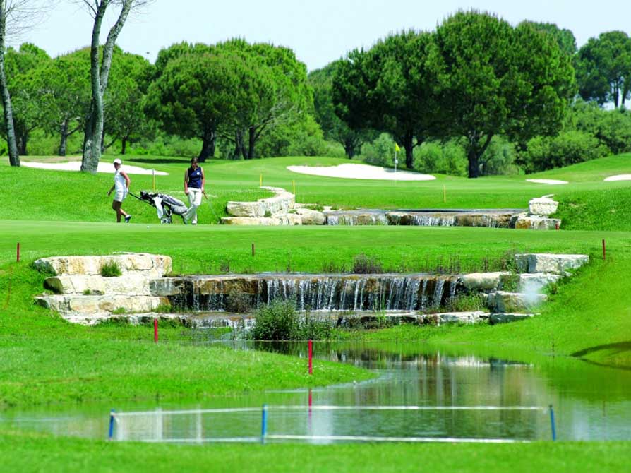 https://golftravelpeople.com/wp-content/uploads/2019/04/Montado-Golf-Club-10.jpg