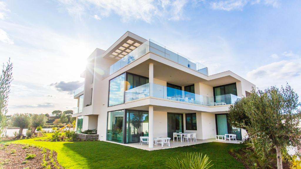 Monte Rei Villas & Clubhouse Residences 5*
